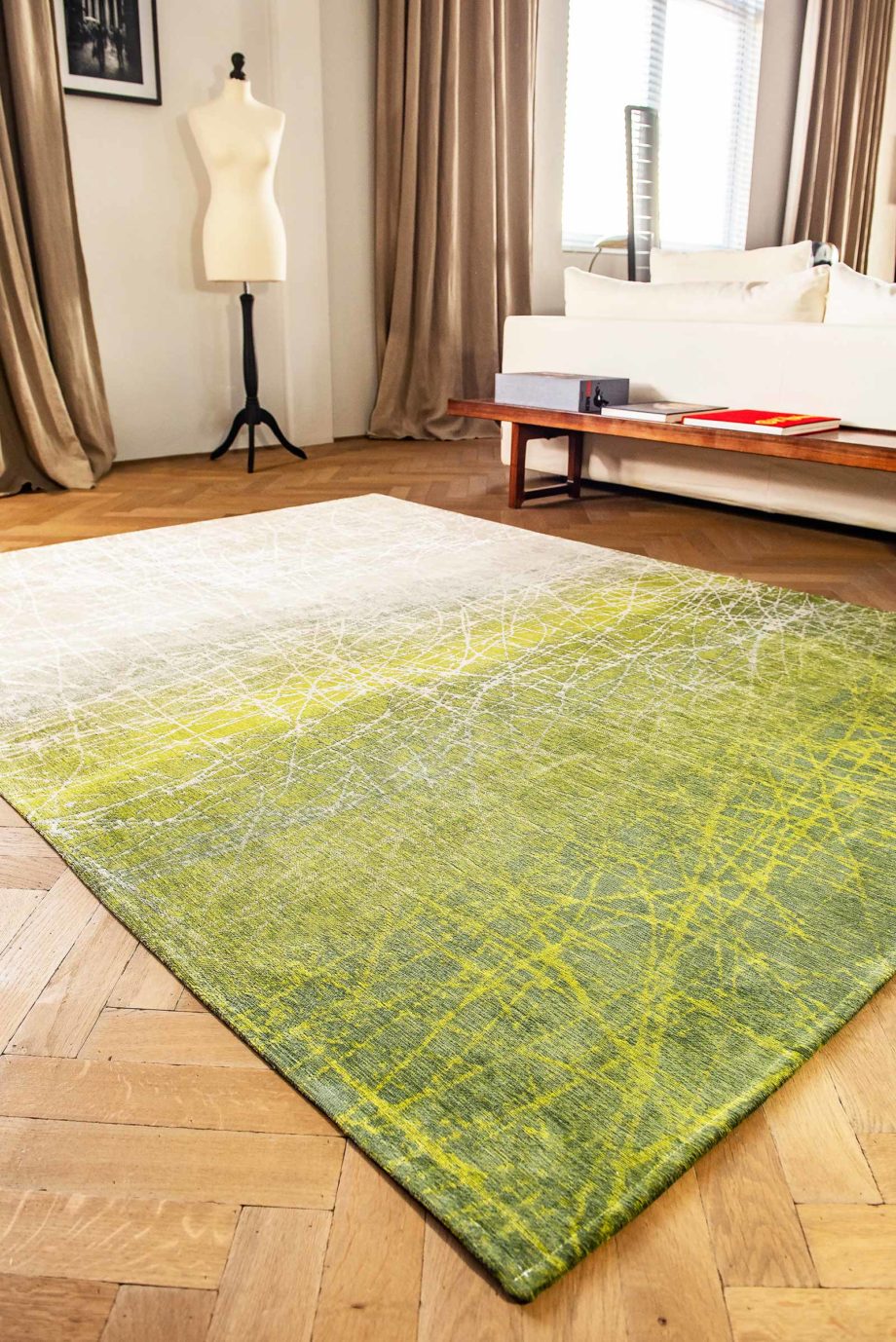 Louis De Poortere rug LX 8882 Mad Men Fahrenheit Central Park Green interior