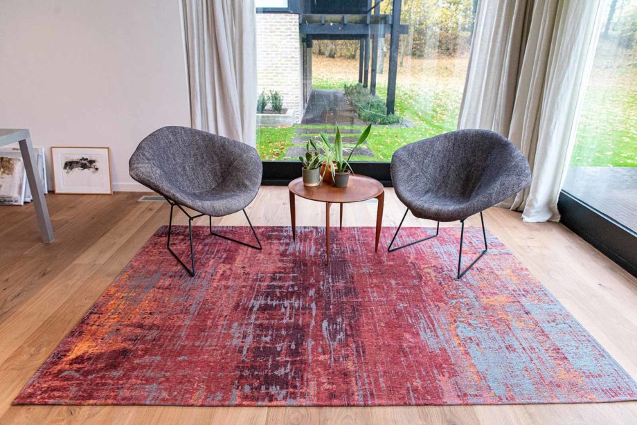 Louis De Poortere rug LX 9125 Atlantic Streaks Nassau Red interior 4