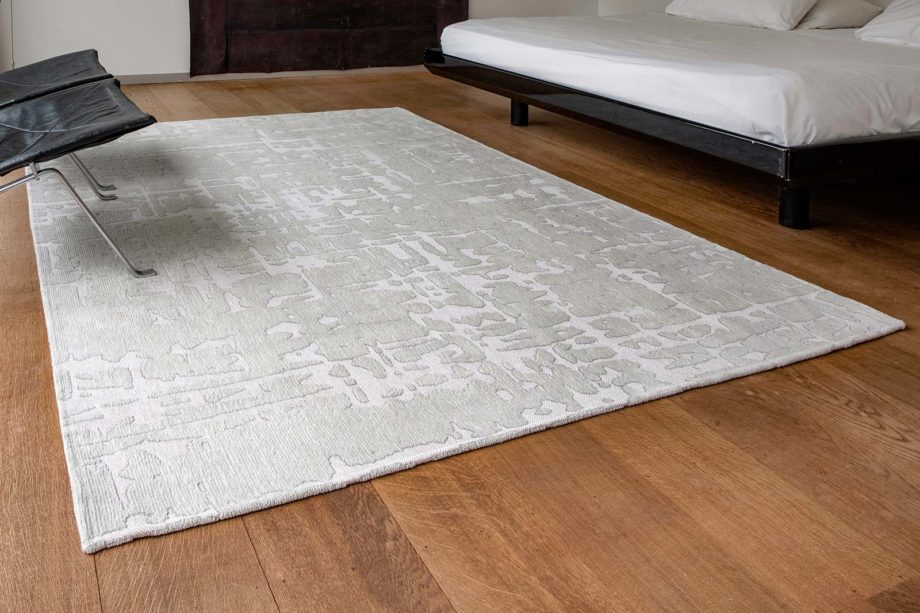 Louis De Poortere rug LX 9198 Structures Baobab Tsingy Oyster interior 3