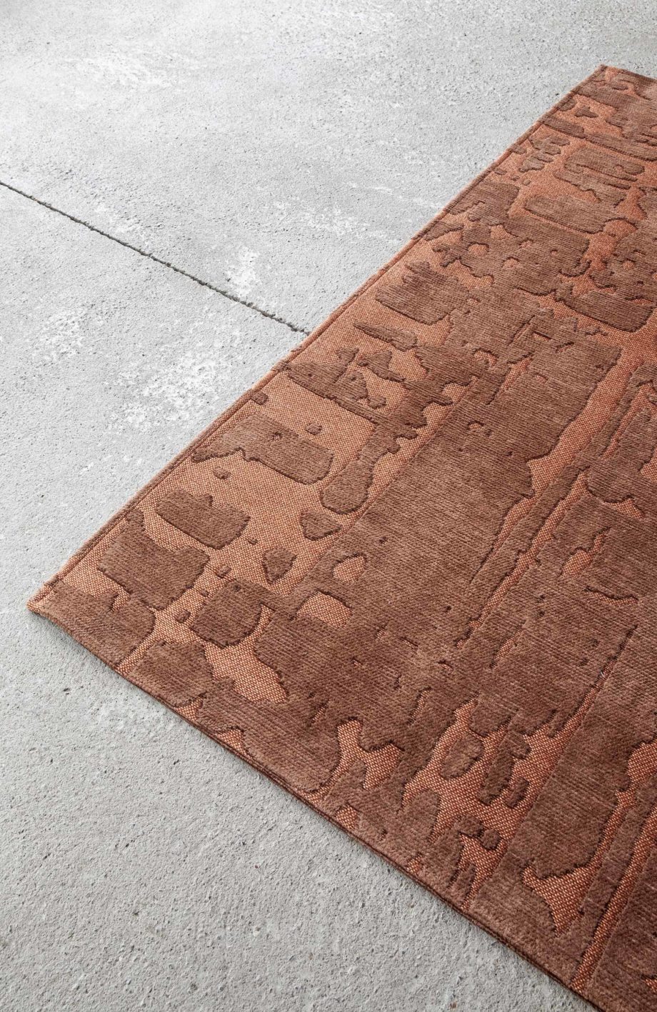 Louis De Poortere rug LX 9199 Structures Baobab Za Copper interior 2