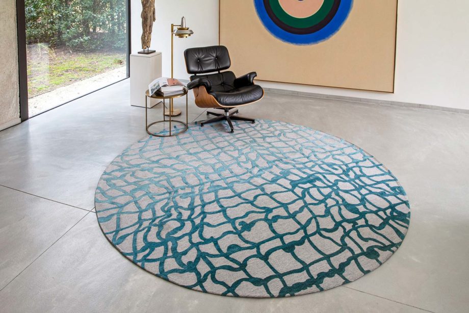 Louis De Poortere rug LX 9203 Mad Men Dedalo Blue Marine interior 4