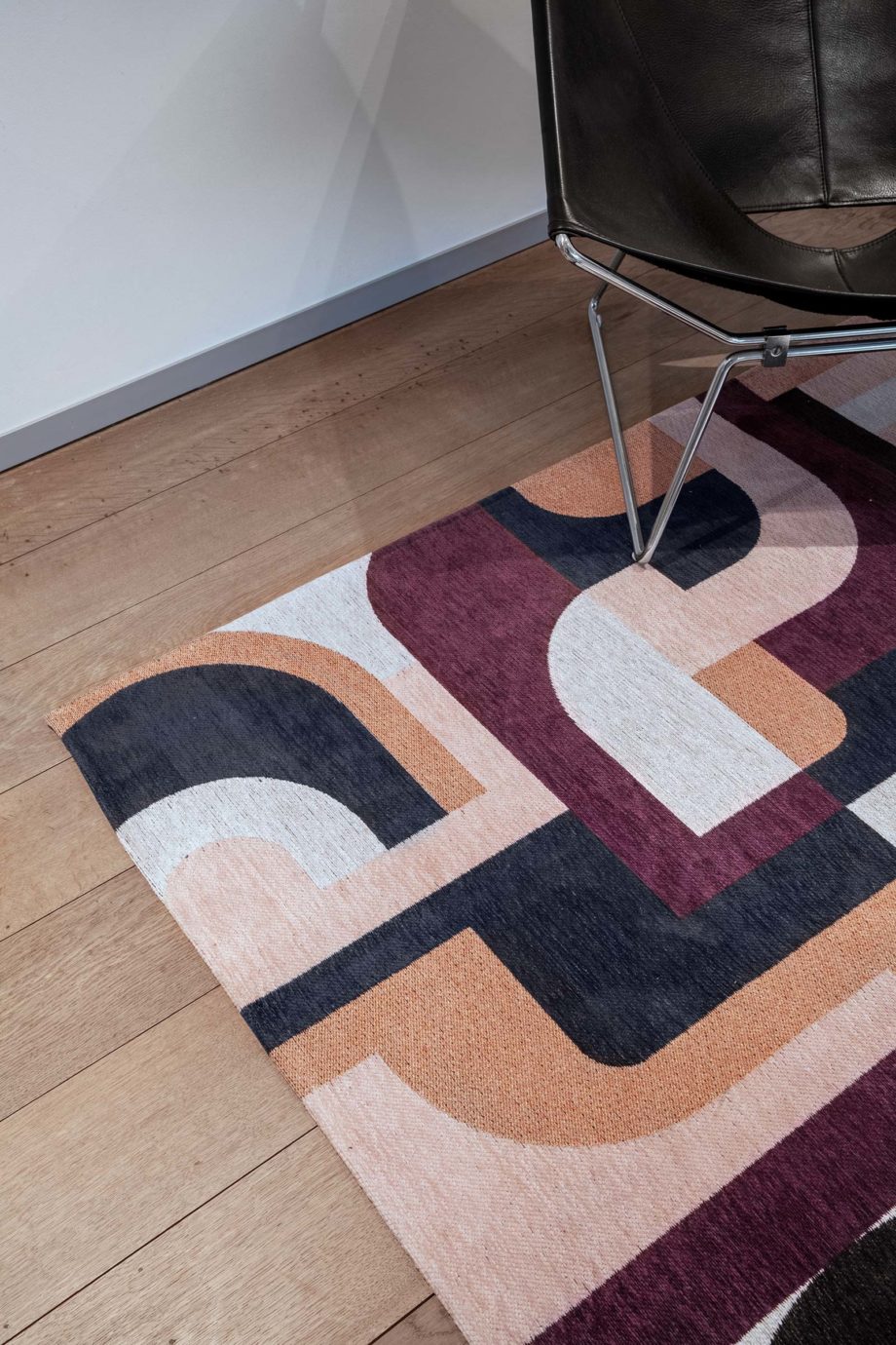 Louis De Poortere rug LX 9209 Nuance Module Pink Rohe interior 2