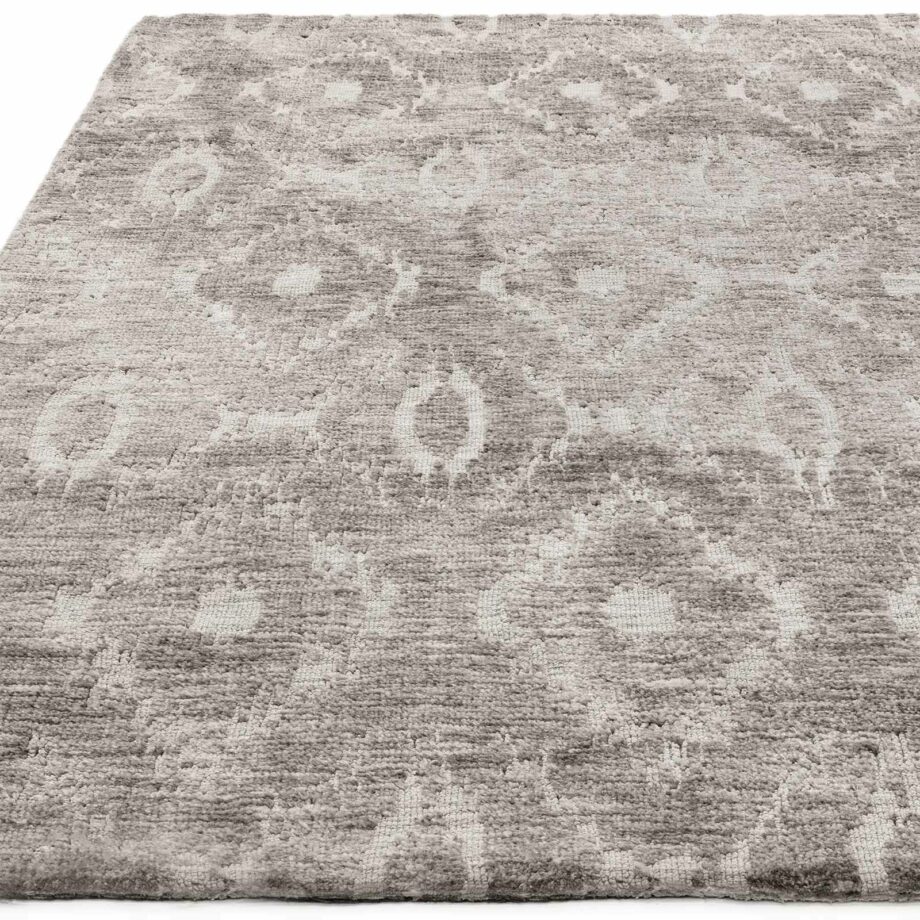Asiatic Mason diamond rug 1