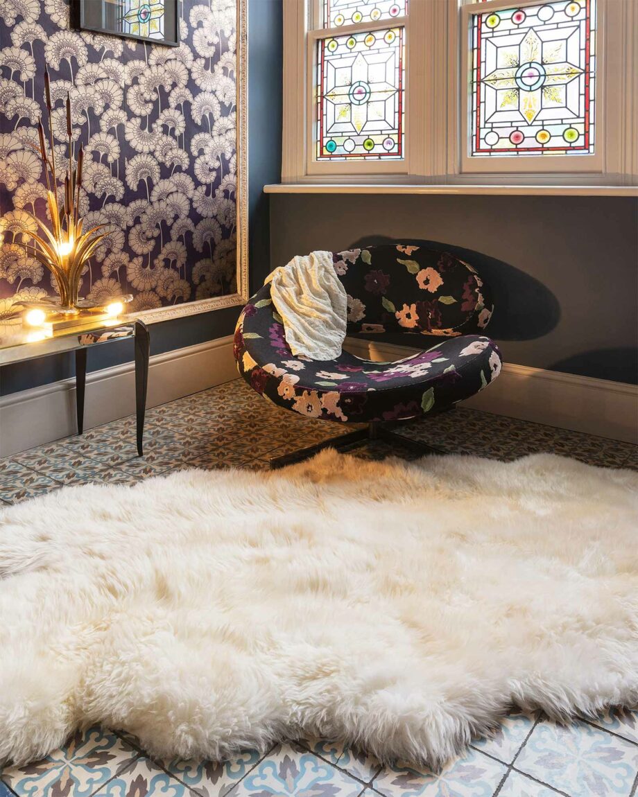 Asiatic Sheepskin sexto white ls