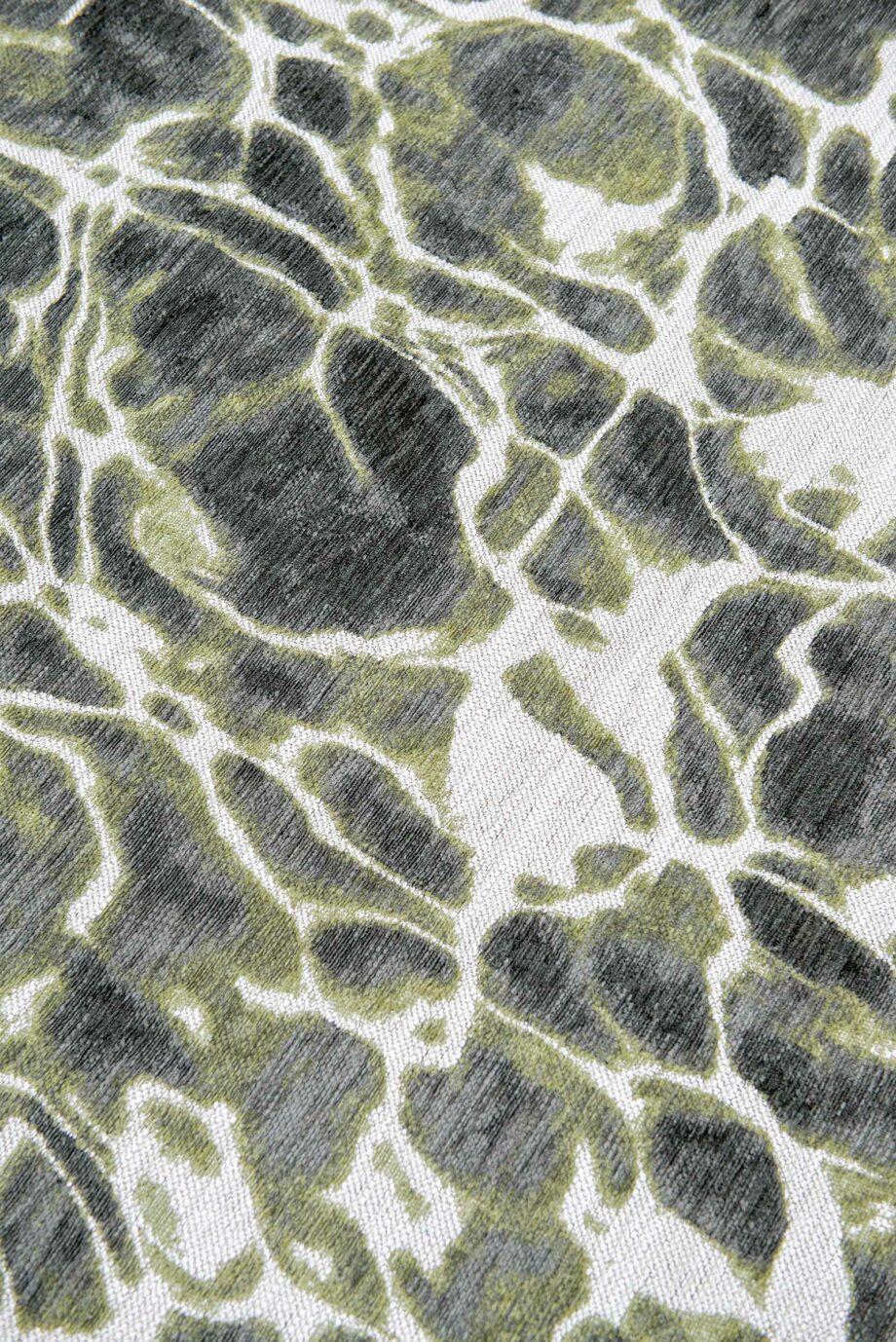 Louis De Poortere rug Meditation Swim 9354 River zoom 2