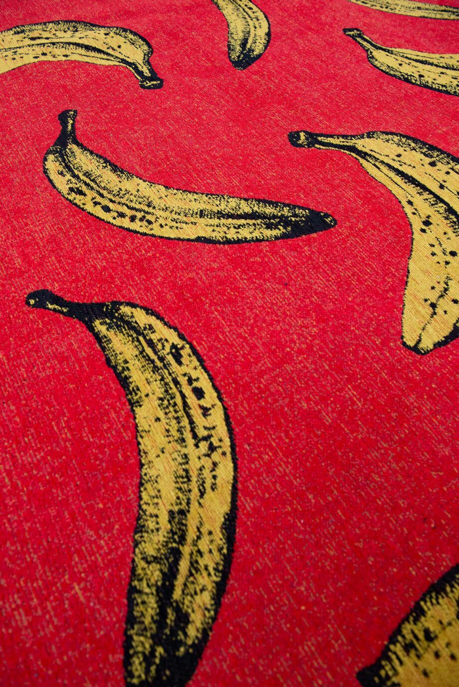 Louis De Poortere rug Pop 9392 Miami Red zoom 1