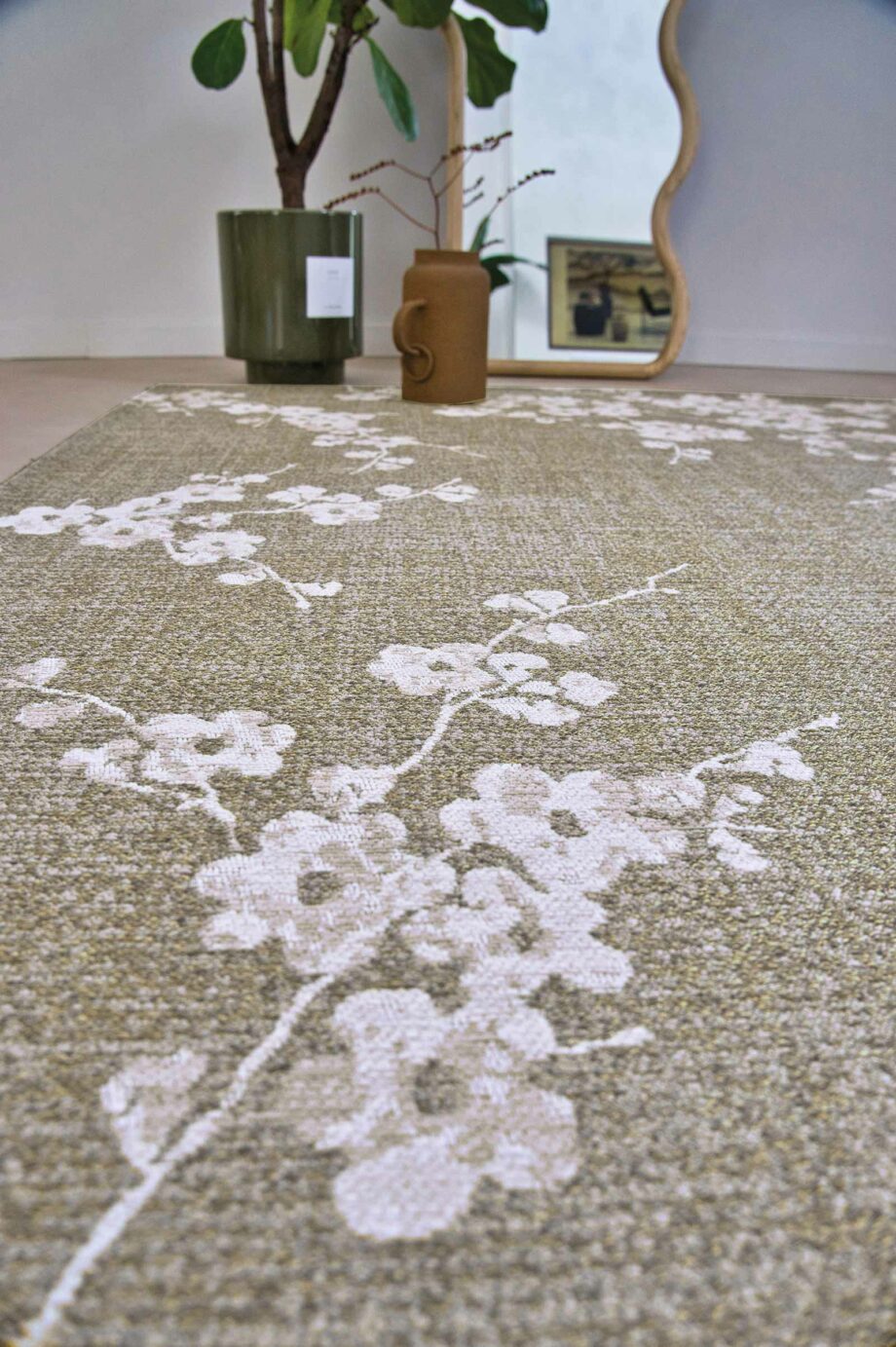 Louis De Poortere rug Sakura 9372 Wet Garden interior 2