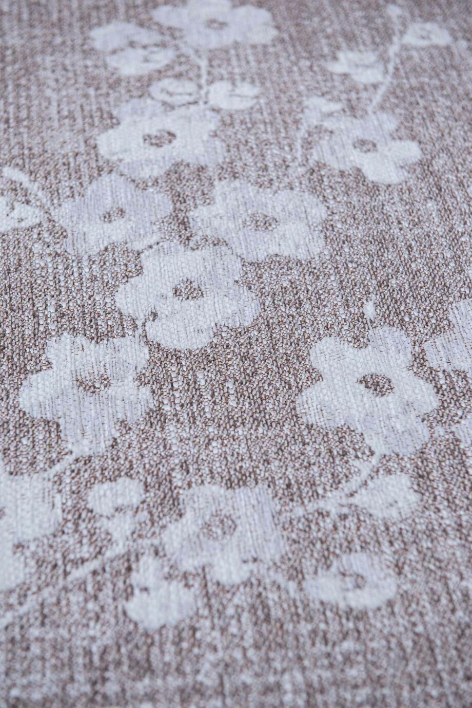 Louis De Poortere rug Sakura 9373 Morning Mist zoom 2