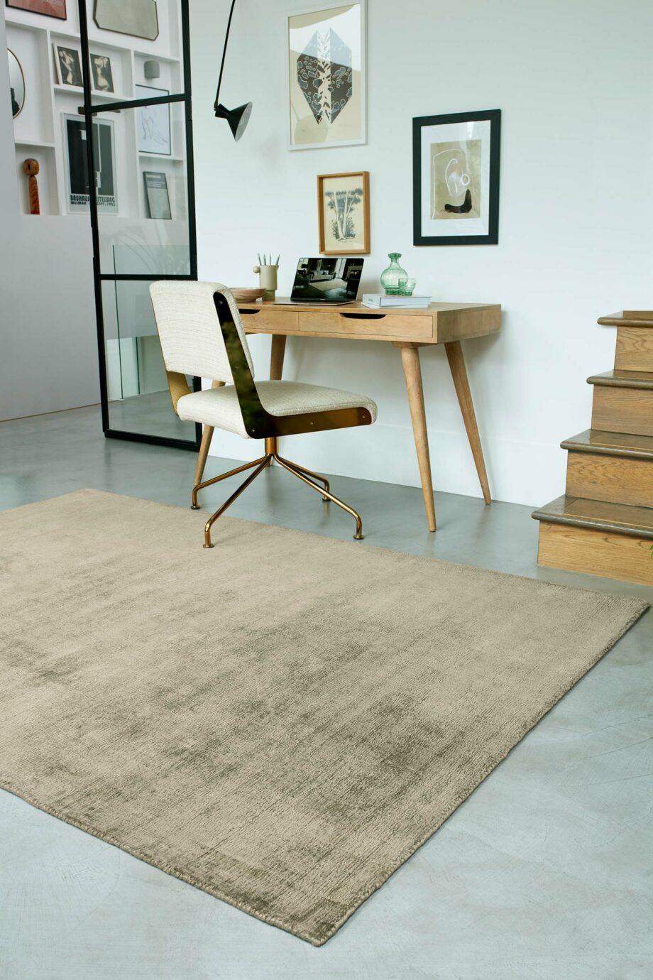Asiatic rug Blade Sage interior