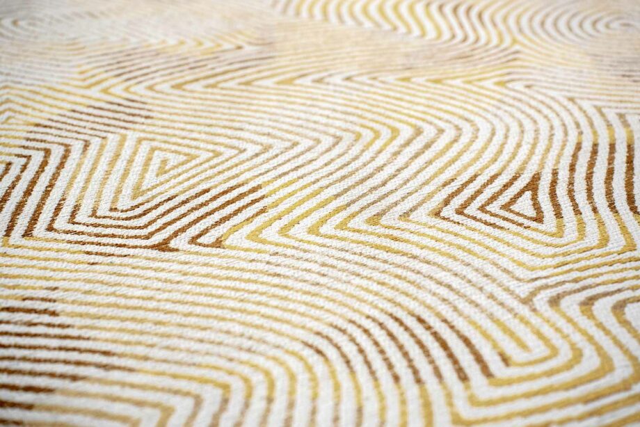 Louis De Poortere rug Meditation Coral 9799 Yellowhippy zoom 5