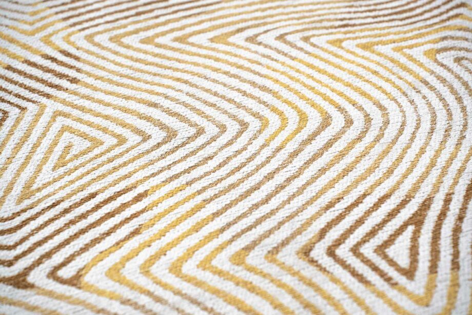 Louis De Poortere rug Meditation Coral 9799 Yellowhippy zoom