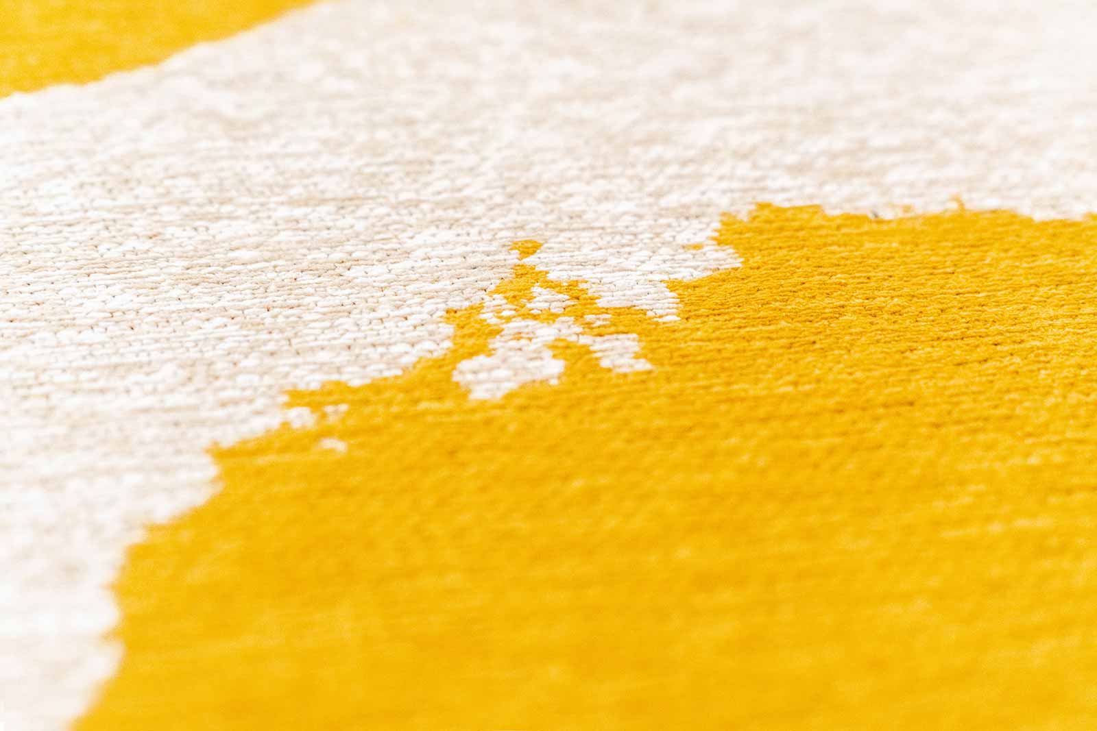 Louis De Poortere rug Craft 2084 Ribbon Pure Yellow zoom 4